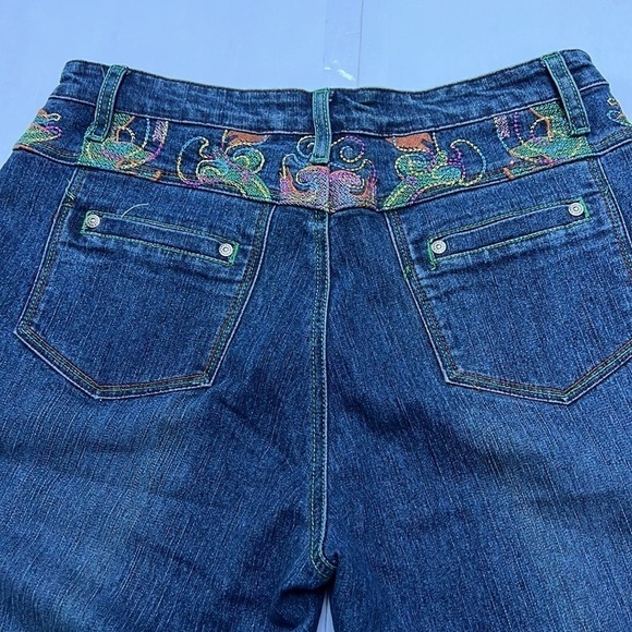 Cosmopolitan Jeanswear embroidered mom jeans size 12 P - Picture 5 of 9